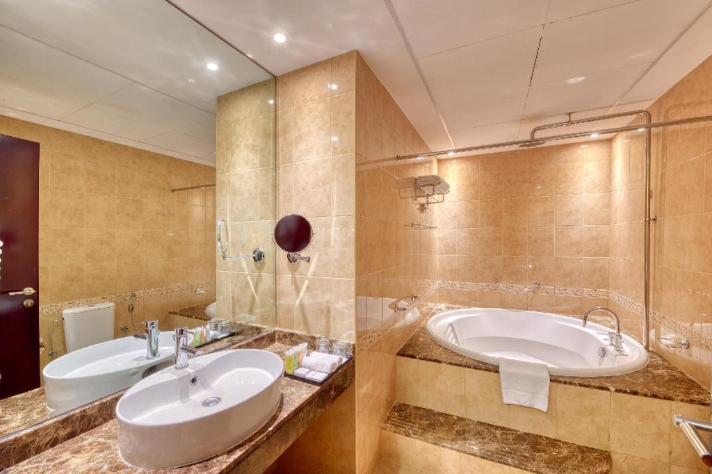 Majestic City Retreat Hotel ( Formerly Majestic Hotel Tower)