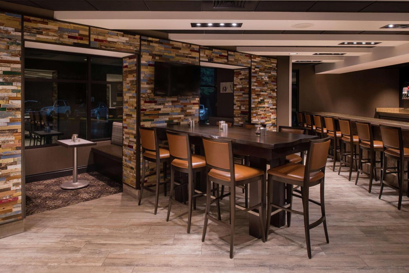 DoubleTree By Hilton Raleigh Crabtree Valley