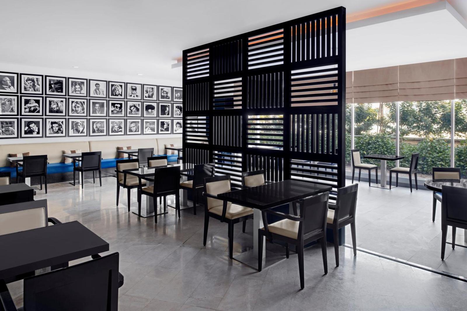 Holiday Inn Express Dubai Airport