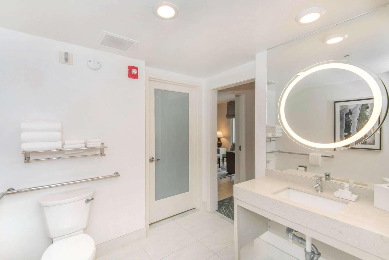Embassy Suites Raleigh - Durham Airport/ Brier Creek