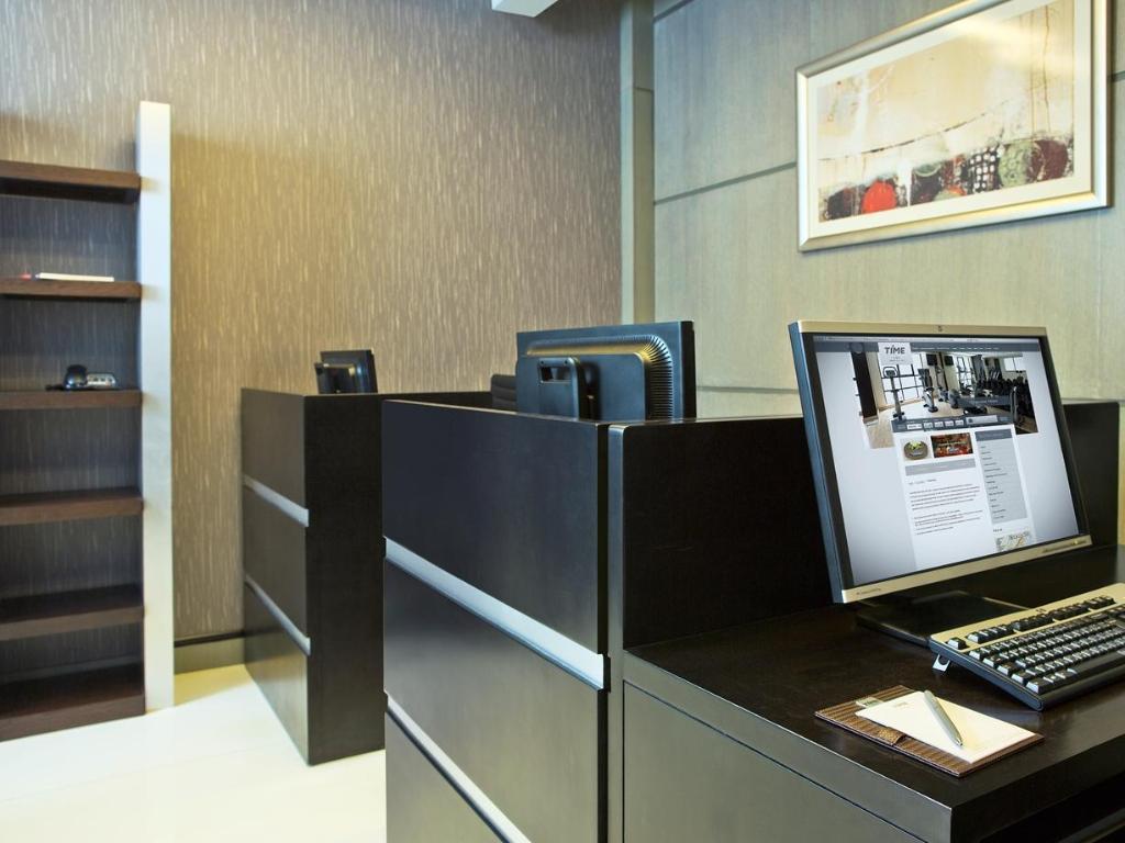 TIME Grand Plaza Hotel, Dubai Airport