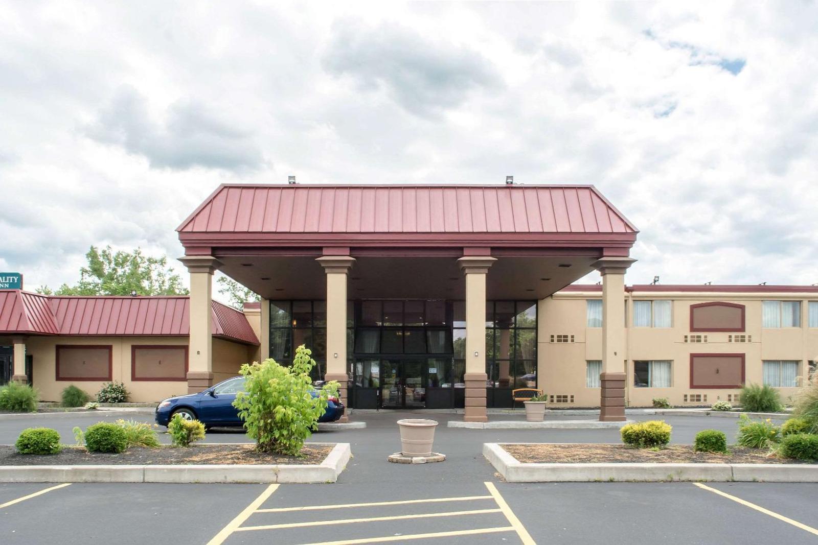 Rodeway Inn Rochester Airport