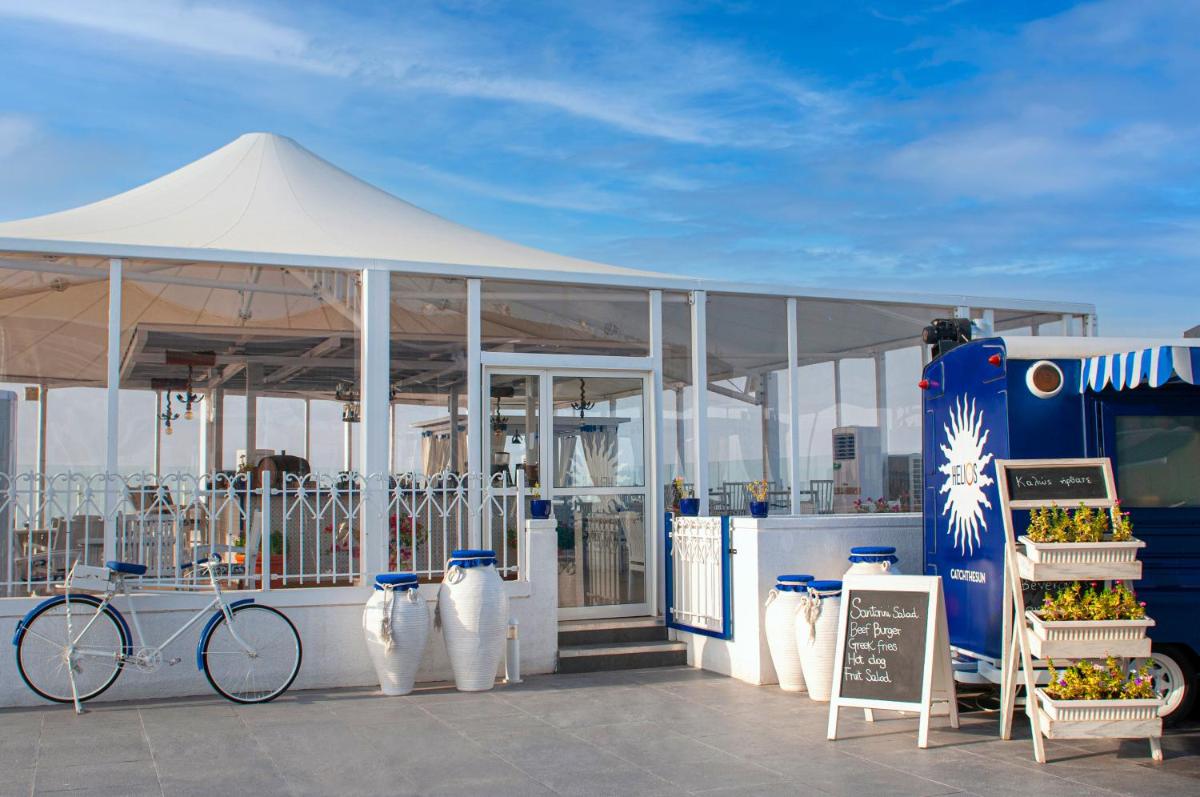 Hyatt Regency Dubai - Corniche