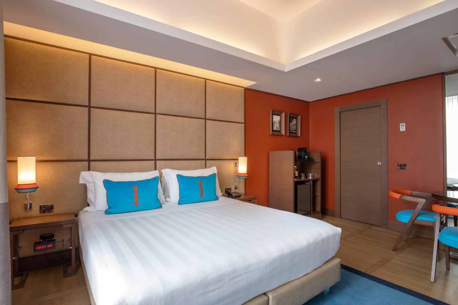 The Independent Hotel