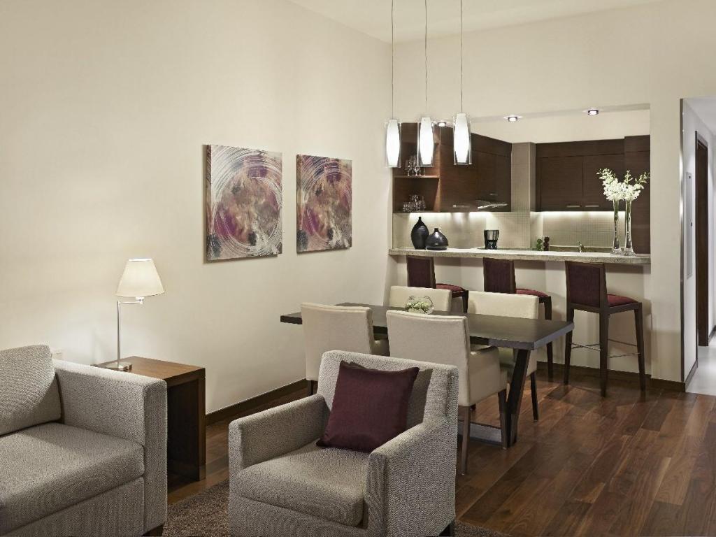 Hyatt Place Dubai Al Rigga Residences
